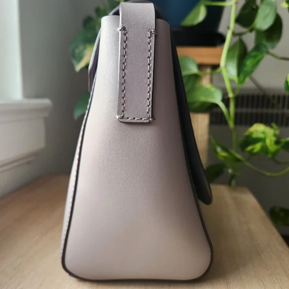 NWOT Kate Spade Putnam Drive Madie Smooth Grey Lavender Leather Crossbody Bag - Picture 2 of 16